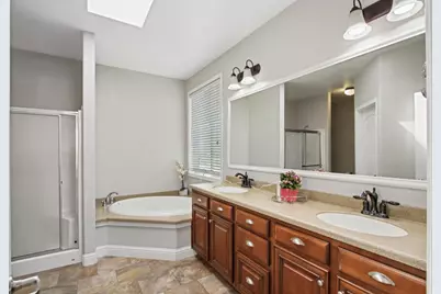 Village Green Drive, Sacramento, CA 95838 - Photo 20