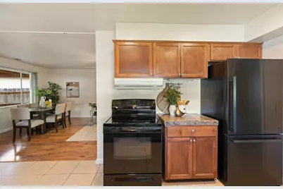 5714 Claremont Avenue, Stockton, CA 95207 - Photo 16