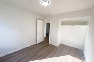 8271 Moorhaven Way, Sacramento, CA 95828 - Photo 4