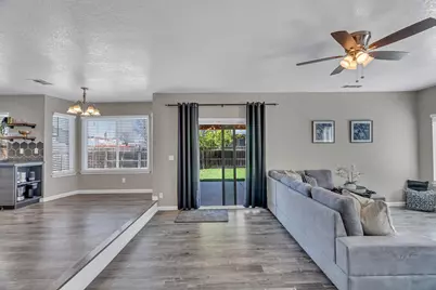 9578 Scarboro Place, Stockton, CA 95209 - Photo 16