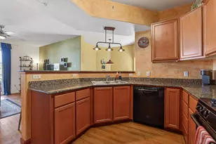 900 Moon Cir, Folsom, CA 95630 - Photo 10