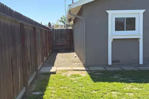 1547 Patchett Dr, Newman, CA 95360 - Photo 14