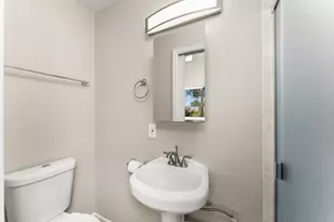 5450 73rd St, Sacramento, CA 95820 - Photo 34