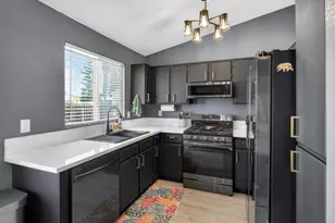 8337 Grand Cru Dr, Sacramento, CA 95829 - Photo 16