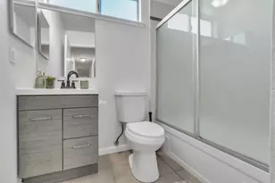 7517 Addison Way, Sacramento, CA 95822 - Photo 18