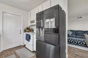 7517 Addison Way, Sacramento, CA 95822 - Photo 28