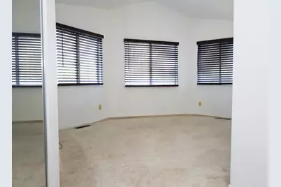 5808 Gentry Avenue, Stockton, CA 95210 - Photo 16