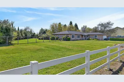 2455 Higgins Road, West Sacramento, CA 95691 - Photo 2