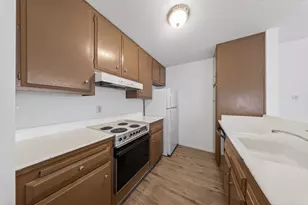 3137 Occidental Dr, Sacramento, CA 95826 - Photo 12