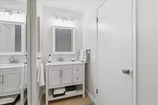 820 Woodside Ln, Sacramento, CA 95825 - Photo 18