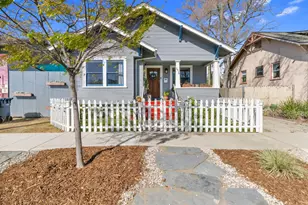 2436 33rd St, Sacramento, CA 95817 - Photo 2