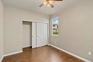 5201 Laguna Oaks Dr, Elk Grove, CA 95758 - Photo 16