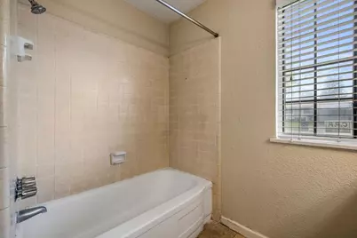 931 Amberwood Rd, Sacramento, CA 95864 - Photo 8