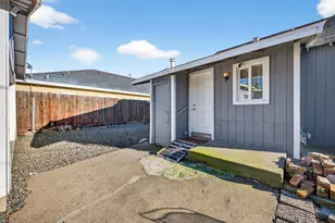 3813 23rd Ave, Sacramento, CA 95820 - Photo 30