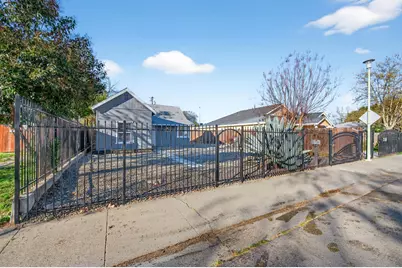 3813 23rd Avenue, Sacramento, CA 95820 - Photo 4