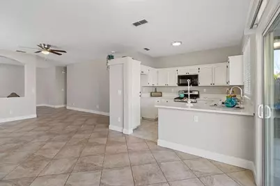 7945 Neyland Court, Sacramento, CA 95829 - Photo 16