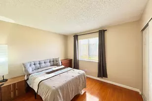 9328 Aizenberg Cir, Elk Grove, CA 95624 - Photo 10