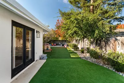 909 Greenwood Drive, Lodi, CA 95242 - Photo 28