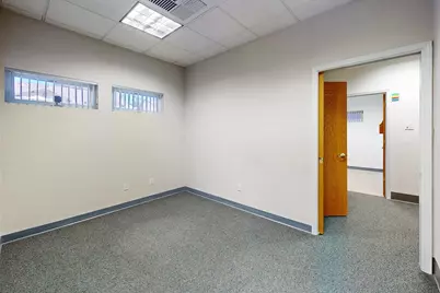 450 Queens Avenue, Yuba City, CA 95991 - Photo 32