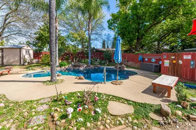 8772 Contemporary Court, Elk Grove, CA 95624 - Photo 48