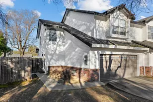 4756 67th St, Sacramento, CA 95820 - Photo 2