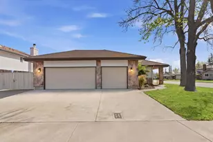 2315 W Vine St, Lodi, CA 95242 - Photo 1