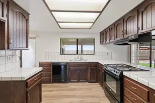 2315 W Vine St, Lodi, CA 95242 - Photo 10