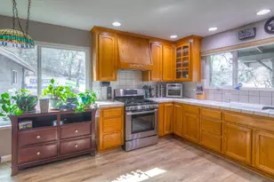 6323 Virginia Dr, Auburn, CA 95602 - Photo 14