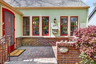 560 46th St, Sacramento, CA 95819 - Photo 2