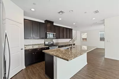 2432 Middlebury Dr, Lathrop, CA 95330 - Photo 18