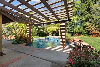 9125 Shady Hollow Way, Fair Oaks, CA 95628 - Photo 40