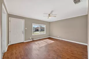 5225 Gordon Dr, Sacramento, CA 95824 - Photo 6