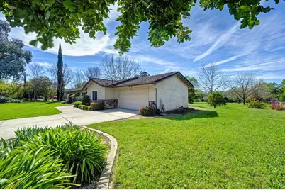 8209 Olivine Avenue, Citrus Heights, CA 95610 - Photo 10