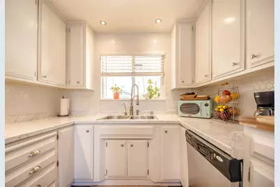 1008 Greenwood Drive, Woodland, CA 95695 - Photo 16