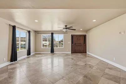 1916 Central Park Way, Modesto, CA 95351 - Photo 6
