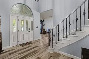 4816 Runway Dr, Fair Oaks, CA 95628 - Photo 2