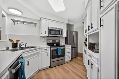 3204 Mapes Court, Sacramento, CA 95821 - Photo 12