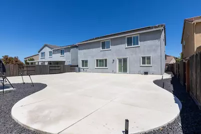 870 Storybook Street, Manteca, CA 95337 - Photo 2
