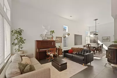 8866 Starfall Way, Elk Grove, CA 95624 - Photo 6