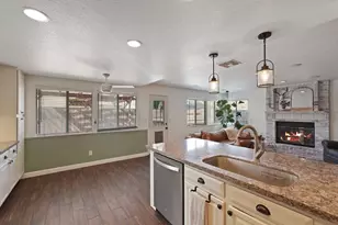 8866 Starfall Way, Elk Grove, CA 95624 - Photo 16