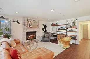 8866 Starfall Way, Elk Grove, CA 95624 - Photo 12