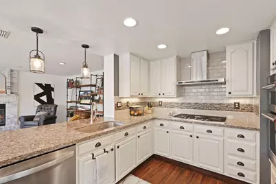 8866 Starfall Way, Elk Grove, CA 95624 - Photo 18