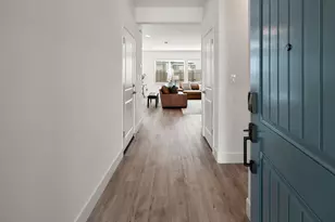 8056 Titan Ln, Roseville, CA 95747 - Photo 4