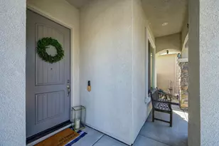 8016 Clear Springs Pl, Roseville, CA 95747 - Photo 2