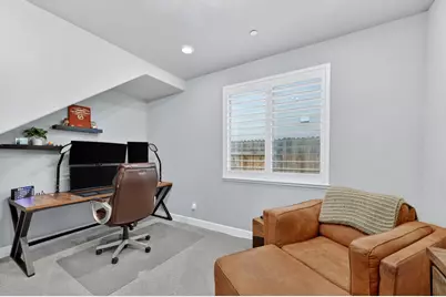 8016 Clear Springs Place, Roseville, CA 95747 - Photo 20