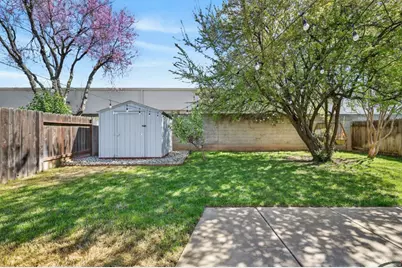9268 Rose Parade Way, Sacramento, CA 95826 - Photo 32