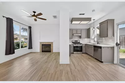 9268 Rose Parade Way, Sacramento, CA 95826 - Photo 12