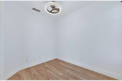 9268 Rose Parade Way, Sacramento, CA 95826 - Photo 18