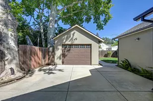 1865 44th St, Sacramento, CA 95819 - Photo 66