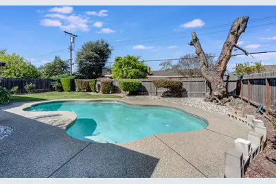 1339 Palomar Circle, Sacramento, CA 95831 - Photo 10